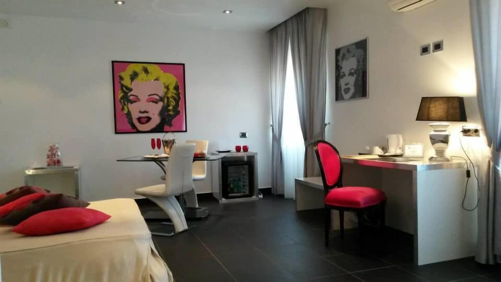 Hotel Europa Art Caserta Bagian luar foto